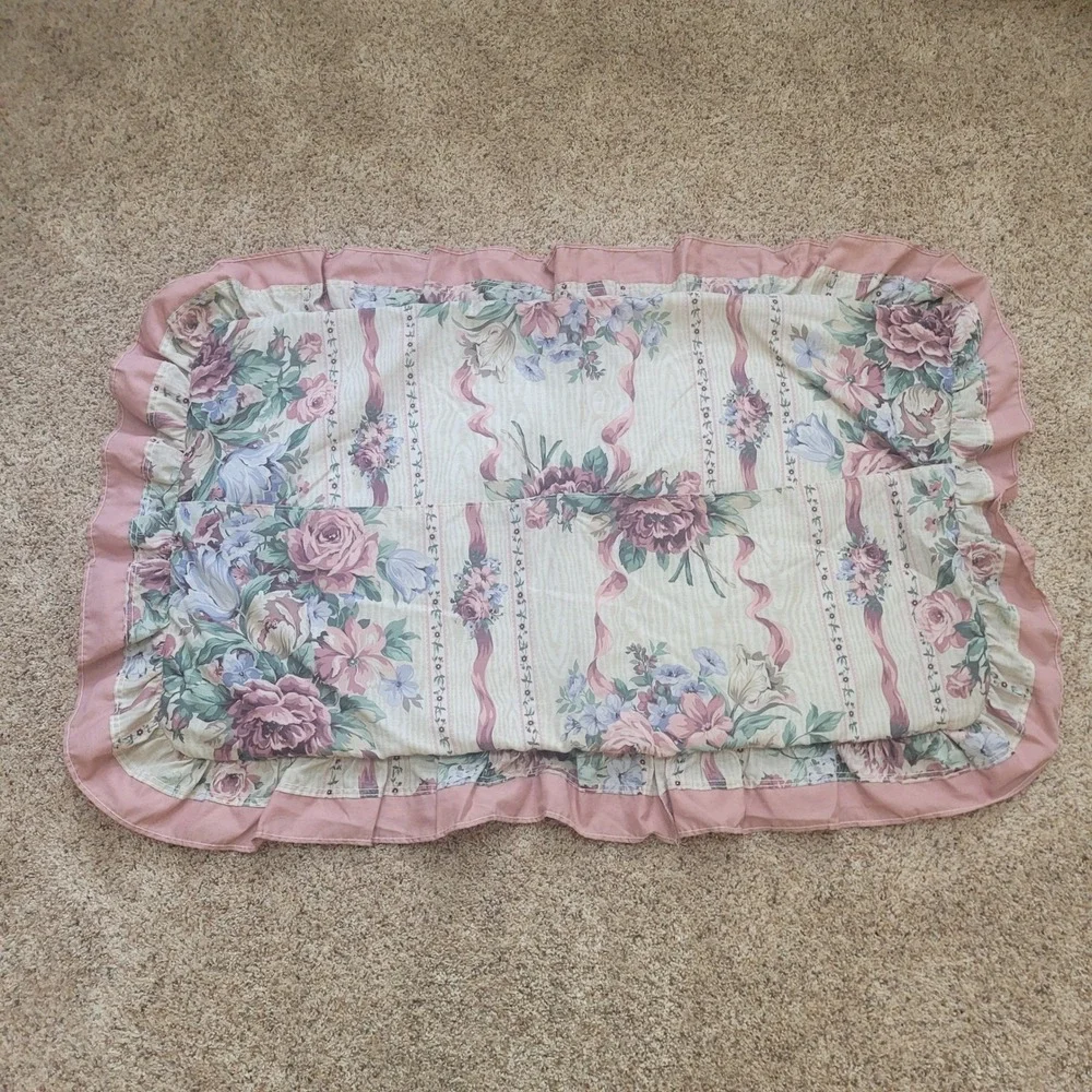 Vtg Floral Ruffled Pillow‎ Shams 2 Pink Rose Lace Cottagecore